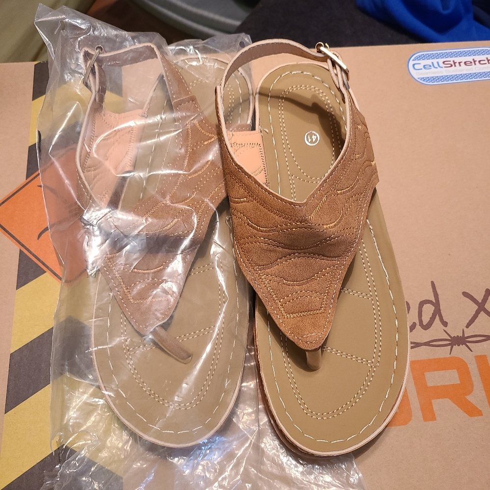 Womens tan sandals